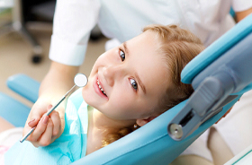 child at dentist